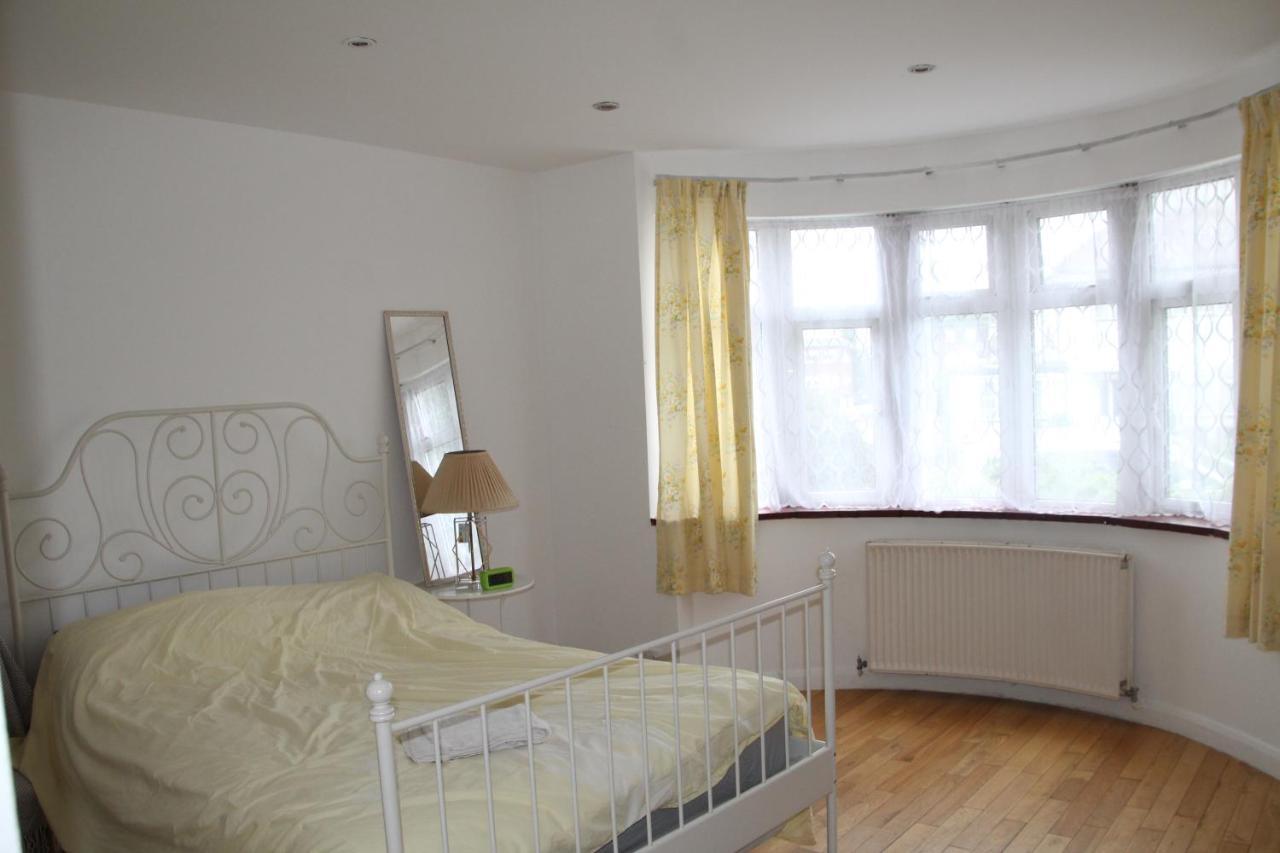 Beautiful Double Bedroom Edgware Eksteriør bilde